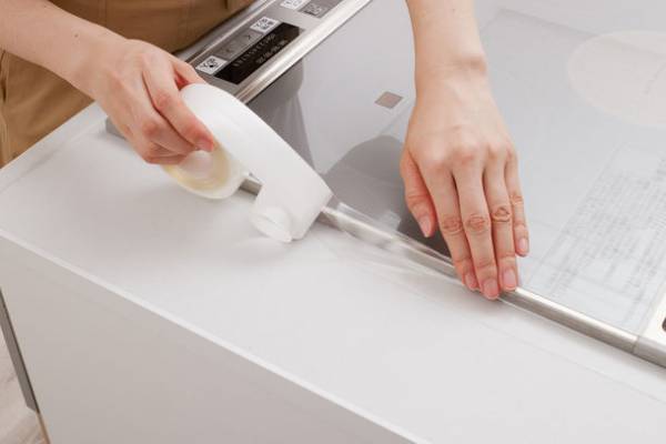 隙間に貼って水垢・汚れ・カビを防ぐ！！『お掃除ラクラクカビ汚れ防止テープ L字タイプ』全国のホームセンター＆通販で12月から販売開始