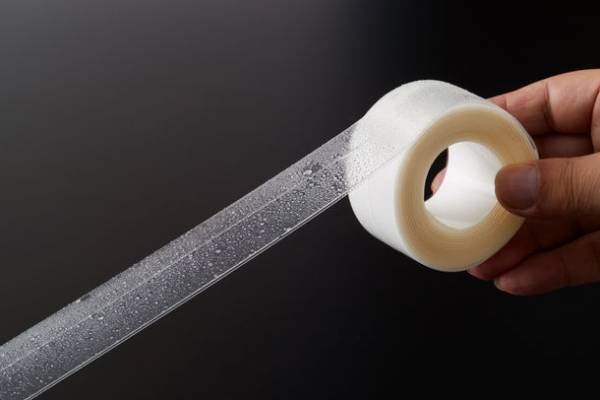 隙間に貼って水垢・汚れ・カビを防ぐ！！『お掃除ラクラクカビ汚れ防止テープ L字タイプ』全国のホームセンター＆通販で12月から販売開始