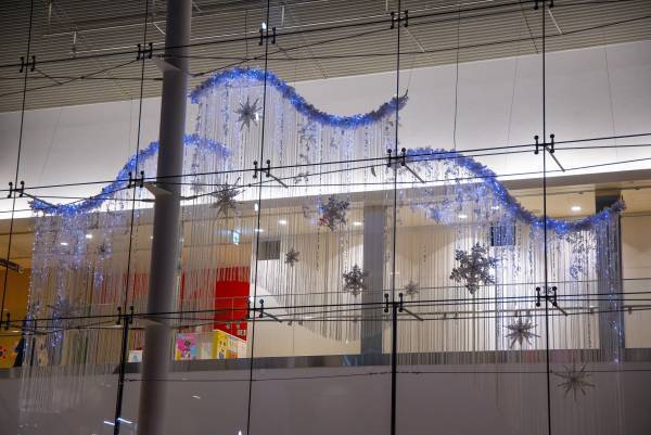 ペーパーアートと自然が融合した冬のイルミネーション
