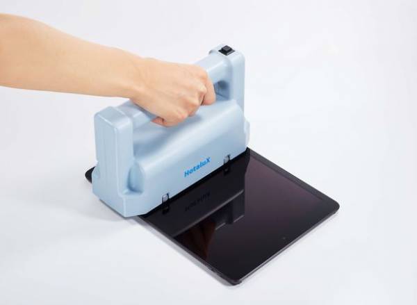 UV-A除菌器「HotaluX TOUCH(ホタルクス タッチ)」を12月15日に発売