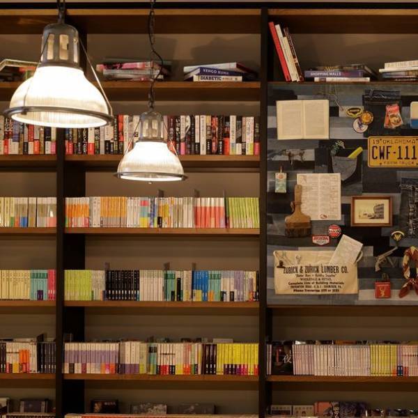 本の世界を旅するホテル。『ランプライトブックスホテル福岡』開業　本と出会えるブックカフェもオープン