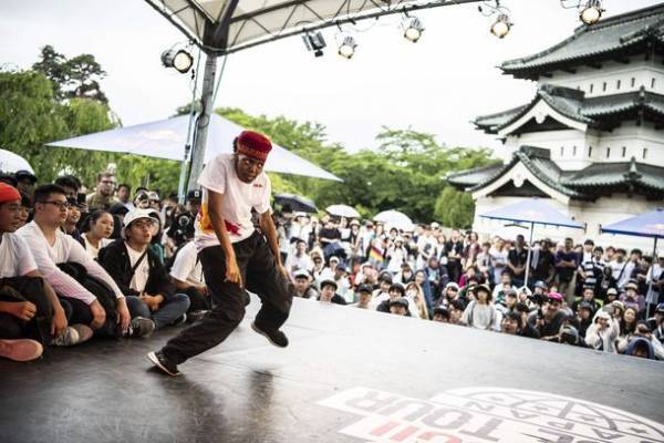 文化庁・スポーツ庁・観光庁「スポーツ文化ツーリズムアワード2021」国内最高賞「スポーツ文化ツーリズム賞」を受賞！弘前城ダンス＆パフォーマンスフェスティバル「SHIROFES.」