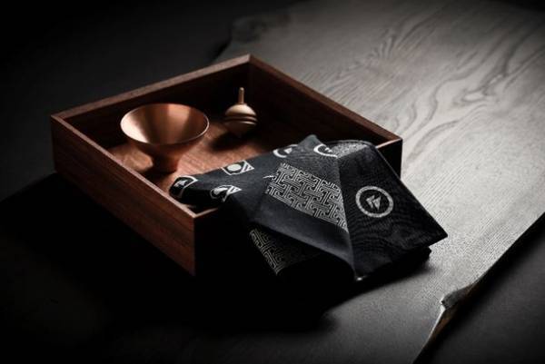 ゲームカルチャーブランド「GRAPHT GAMING LIFE」よりPlayStation(R)4及びPlayStation(R)5用オープンワールド時代劇アクションアドベンチャーゲーム『Ghost of Tsushima』(ゴースト・オブ・ツシマ)公式ライセンスアパレル第2弾を12月10日より販売