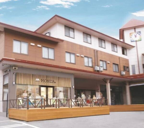 12月12日 コロナ禍をバネに…温泉×そばカフェ「MONZA。」が新規オープン。