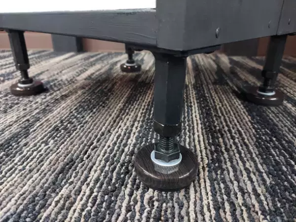 工業用アジャスターボルト老舗メーカー、ダイワアドテック株式会社が提供するDIY向けのインテリアキット【MONPANA(モンパナ)】