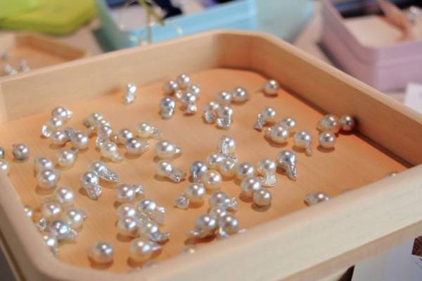 地方発！2021年ヒット商品ベスト30に「金魚真珠」がランクイン！【日経トレンディ2021年12月号】