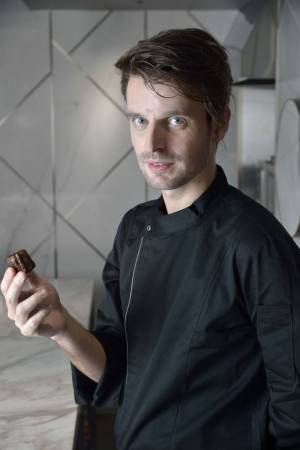 ヘッドスパ専門店Rabbicour(ラビクール)銀座『Patisserie PAROLA(パティスリーパロラ)コラボレーション スペシャルヘッドスパギフトチケット』を12月7日に発売