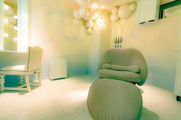 ヘッドスパ専門店Rabbicour(ラビクール)銀座『Patisserie PAROLA(パティスリーパロラ)コラボレーション スペシャルヘッドスパギフトチケット』を12月7日に発売