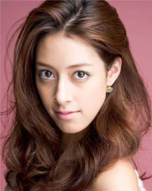 初日にはモデルの森泉さん、平成ノブシコブシ・吉村崇さんのトークショーもスチームウォッシュ＆ドライ「LG styler」初の体験イベント『LG stylerがある生活～サステナブルを身近に～』を開催12月16日(木)～19日(日)＠東京ミッドタウン