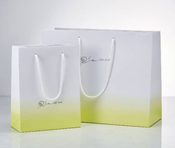 「肌への優しい贈り物」うるおうクリスマスギフト キャンペーン開催　～期間中ギフトボックス・ラッピングが無料～