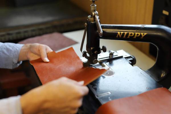 鞄技術認定1級の職人がこだわり抜いた“本革リュック”を未来ショッピングにて1月17日まで先行予約販売中！