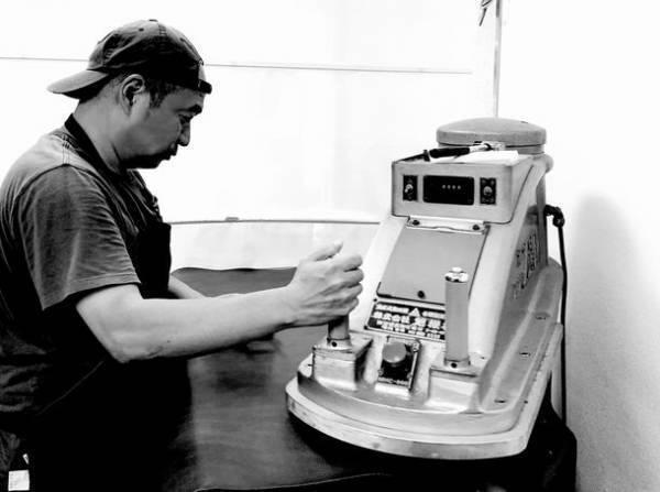 日本の伝統技法と現代の技術が融合した長くない長財布『...to・SION(シオン)』のプロジェクトを12月20日より「Makuake」にてスタート