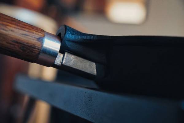 プロジェクト開始1か月で670万を達成！取っ手をひねればわずか1秒で着脱可能なフライパン『manoli鋳鉄フライパン』Makuakeにて2022/1/5まで販売