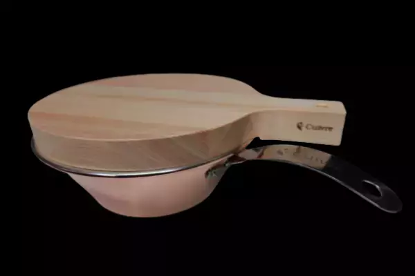 創業62年　大阪の銅製品メーカーが立ち上げたブランド「Cuivre」から待望のシェラカップ用の蓋を発表！奈良県吉野より取り寄せた「Yoshino Lid(ヨシノ リッド)」発売