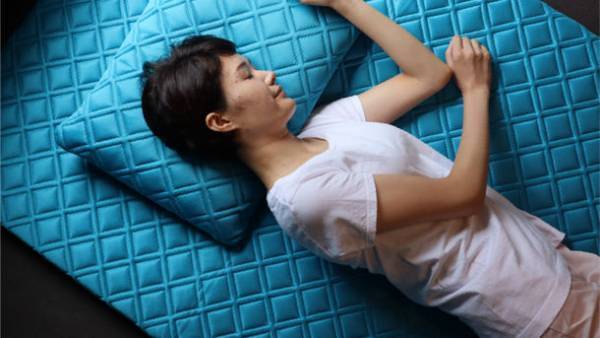 『まるで空中に浮くような寝心地』空気の流れで快眠を作る枕で人気の“グレイシーピローNEO”シリーズから、新たなマットレスが新登場！12月22日よりMakuakeにて販売を開始