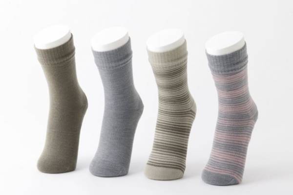“暖かさ”と“かかとのケア”の機能を兼ね備えた「かかと工房 ほんわり靴下」がブランド10周年を迎えリニューアルし12月21日に販売開始！