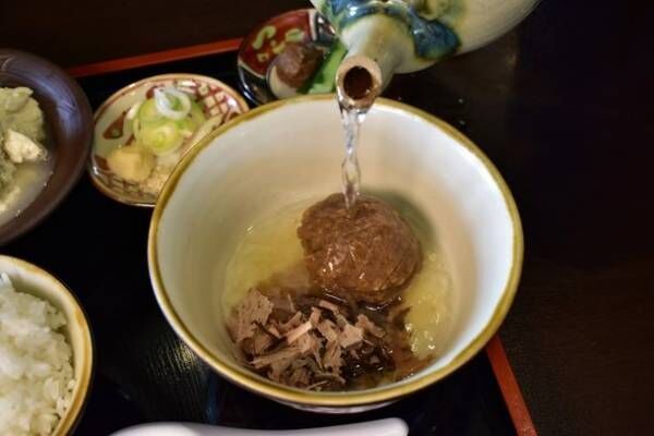 琉球王朝王家御用達　県内唯一の杉樽仕込みの天然醸造味噌“王朝みそ”を使用した新メニュー登場