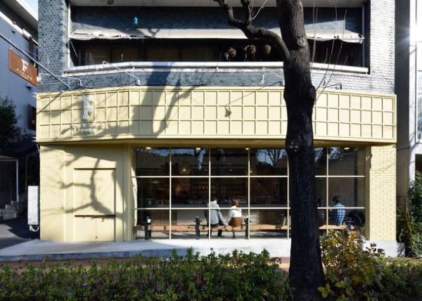 人気恋愛リアリティショー番組の出演で話題沸騰中の休井美郷が番組内で胃袋を掴んだあの“くるみパン”の発売が決定し本人がクリスマスに店頭で直接販売いたします　＜12月24日(金)・25日(土)南青山のパン屋で店頭販売を実施＞