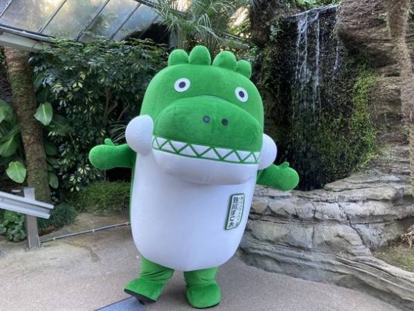 1年で一度きりしか見られない、ワニのブラッシング！熱川バナナワニ園、ワニ池大掃除を12月27日に実施　～年末年始はイベントも開催！～