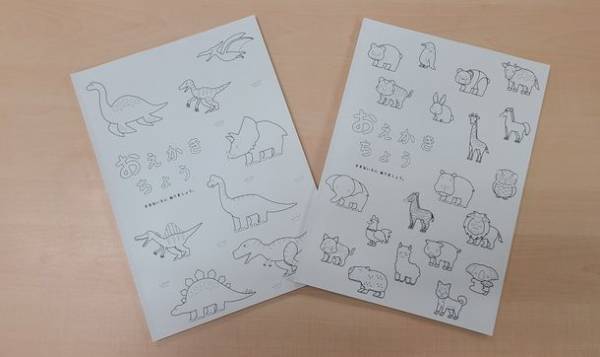 浜松市の子どもたちへ「お絵かき帳」を寄贈。浜松市役所で贈呈式を実施