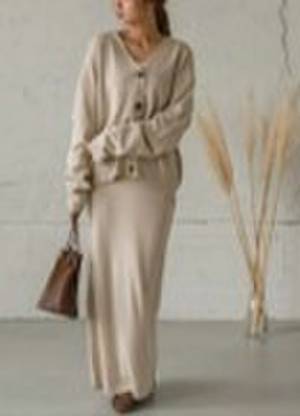 内田理央も堀田真由もテンションまでアップ！「使えますよね～♪」すっきりIラインシルエットで細見えも叶うニットセットアップ！！TOKYO FM「Qoo10 presents 内田理央の明日、なに着よ？」