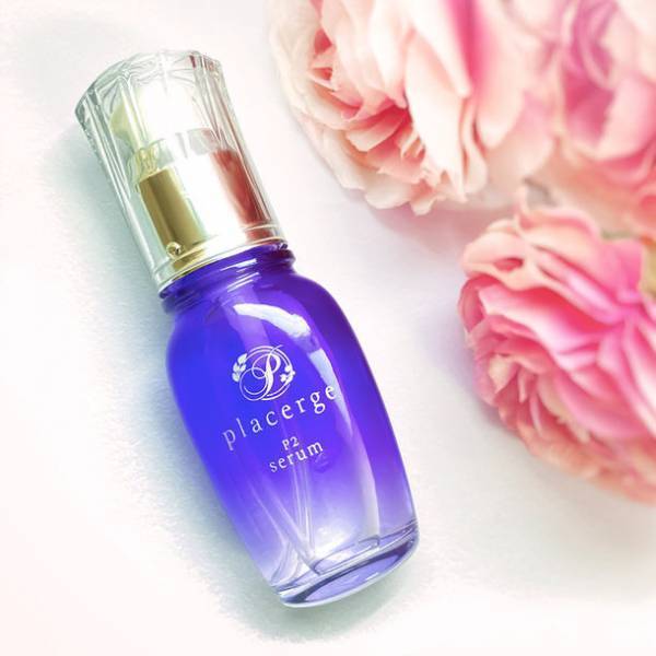 エイジングケア美容液「placerge P2 serum」の定期コース初回購入者を対象に「10大特典付きキャンペーン」を2月2日より実施
