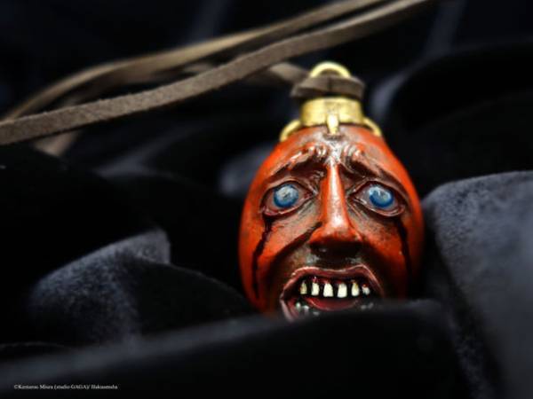 漫画「ベルセルク」の世界観を存分に表現したTシャツ＆「ベヘリット」を立体化したアクセサリー登場！1/30までの期間限定で、ART OF WARにて受注