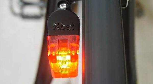 触れない・疲れない・電源不要　テールライトの新常識のクラウドファンディングを開始