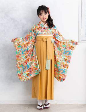 累計9.5万枚突破！ベビー袴の「スウィートマミー」がおうちで簡単に着付けができる小学生向け卒業式袴を販売開始　～全14色の華やかなデザイン～