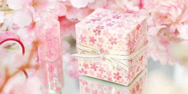 背景が透けるリアルなイラストタッチのデザイン　透明PET素材のクリアテープをBGMが2022年1月20日発売