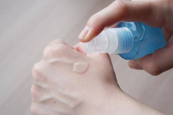 「ノンオイル＆グリセリンフリー」のジェル状保湿液が1月20日に発売！「NMF(天然保湿因子)*1」と「7種のセラミド*2」を同時に補給