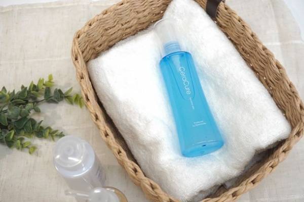 「ノンオイル＆グリセリンフリー」のジェル状保湿液が1月20日に発売！「NMF(天然保湿因子)*1」と「7種のセラミド*2」を同時に補給