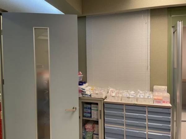 窓辺の総合インテリアメーカー、トーソー株式会社が、フジテレビ系列 連続ドラマ「ドクターホワイト」へ美術協力