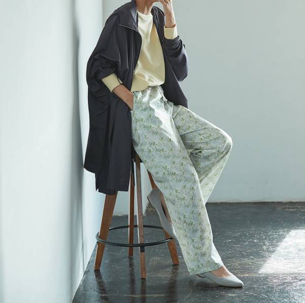 ベルメゾンフラワーアートユニット「plantica」とコラボデザインの色に合わせた花の種を一緒にお届け『リラックスプリントパンツ【plantica×BELLE MAISON】』1月26日より販売開始