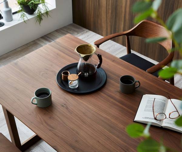 セミカスタムの高級材ダイニングテーブル「バオム」シリーズ12月15日(水)新発売　＝ニッチなニーズにも応える計48通り＝