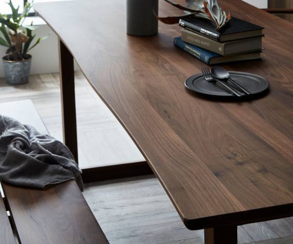 セミカスタムの高級材ダイニングテーブル「バオム」シリーズ12月15日(水)新発売　＝ニッチなニーズにも応える計48通り＝