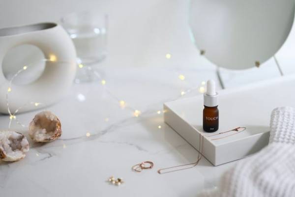 スキンケアブランド「TOUCH」が公式オンラインストアで大人のエイジングケアセットを数量限定で発売