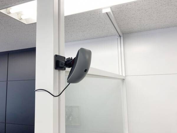 ポストコロナを見据えた専用のIoT通信デバイスを開発　ピープルカウントAIへの連携機能を搭載した通信モジュール一体型のカメラで室内の混雑状況を可視化　～プライバシーを守りながら室内の混雑状況を可視化し、ニューノーマル時代における法人企業を支援～