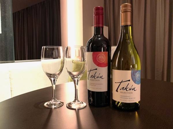 ホテルで過ごす記念日プランにヘリコプタークルーズをオプションサービスに追加しました