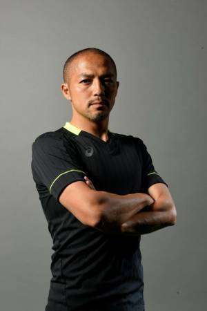 プロサッカー選手小野 伸二選手・プロフィギュアスケーター浅田 舞さんとのプロダクト アンバサダー契約を更新