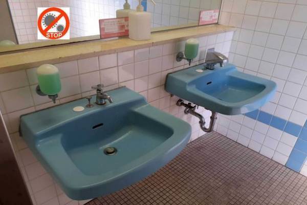 自治体・公共団体向け、施設の感染症予防対策に！透明フィルムを貼りつけてウィルスを除去する「アレドラ除菌フィルム」無償提供