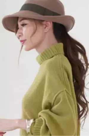 内田理央もゆうこすも目がハート！「ガーリーで可愛い～♪」春に着たくなるバックフリル マウンテンパーカー！！TOKYO FM「Qoo10 presents 内田理央の明日、なに着よ？」