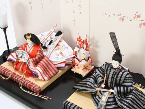 絹100％「博多織」と「京人形」のコラボレーション　『博多織ひな人形』発売