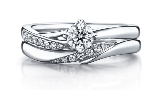 ～2022年2月22日「２」が連なる印象的な日を、記憶に残る記念日に～“調和のとれた美しいラインと幸福のストーリー”セットリングのご紹介