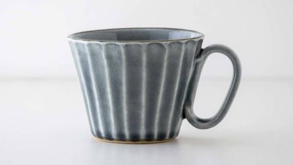 「生涯を添い遂げるマグ 益子焼 しのぎ」が2月3日発売　同一デザインのマグを全国の窯元でつくる取り組みで益子焼 しのぎを製品化