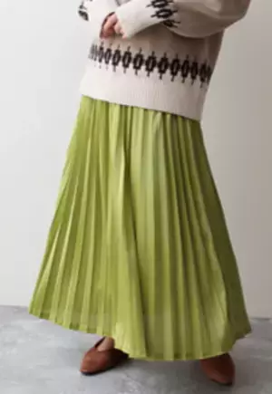 内田理央もゆうこすも“ふわふわ感”にびっくり！「すごいよねっ！！」中綿入りで暖かく軽い♪ノーカラートレンチコート！！TOKYO FM「Qoo10 presents 内田理央の明日、なに着よ？」