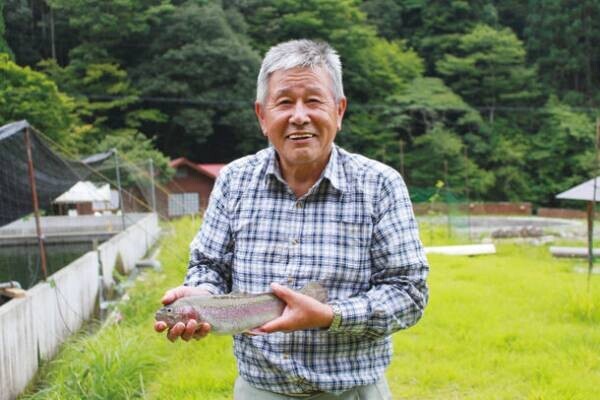 希少価値の高い兵庫県産“しそうサーモン”を贅沢に使用。無添加 犬猫用ペーストおやつに、サーモン味が新登場！