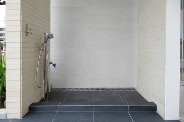 ペットと人も主役になれる賃貸マンション「INSIGHT REPOS」にペットショップやフリールームがオープン！