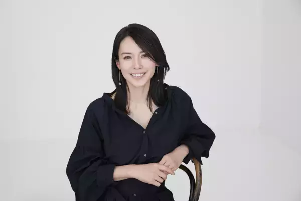 中谷美紀、パールジュエリーを纏い洗練された美しさで魅了！パールとの思い出、中谷流コーディネート語る！