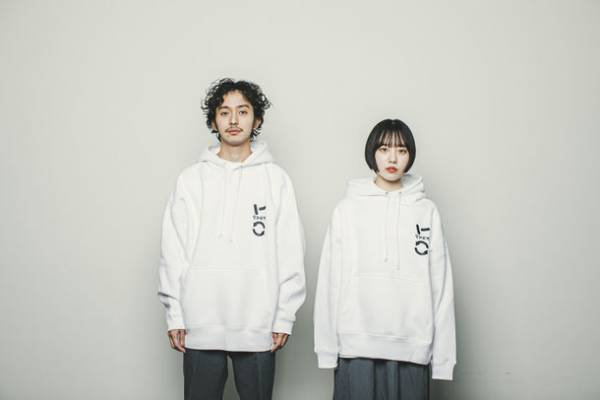 ギャラリースペース『PARK STUDIO』が2周年を記念し各所で話題のアートユニット「UND」描き下ろしによるアートワークを使用した周年限定アイテムをローンチ！